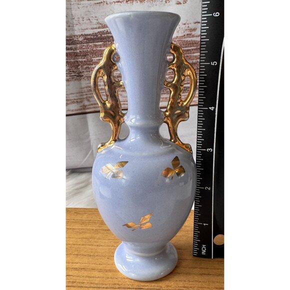 Vintage Light Blue Porcelain Vase With Gold Gilded Handles & Leaf Motif - Picture 10 of 11
